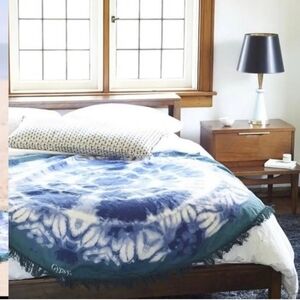 NWOT Gypsy 05 Blue Tie Dye Roundie